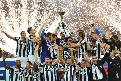 From 1992 to the summer of 2018, the team was known. Juventus, bianconeri tre scudetti, rosso fisso il bilancio ...