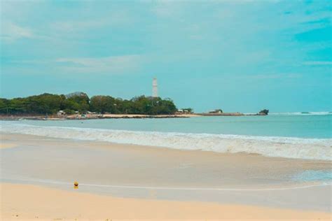 Pantai popoh, popoh, besole, besuki, kabupaten tulungagung, jawa timur 66275 (buka di google maps). Pantai Santolo - Harga Tiket Masuk & Spot Foto Terbaru 2021