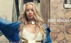 Iggy Azalea Shows Off Washboard Abs As She Parties In Brazil For T I S New Music Video For No