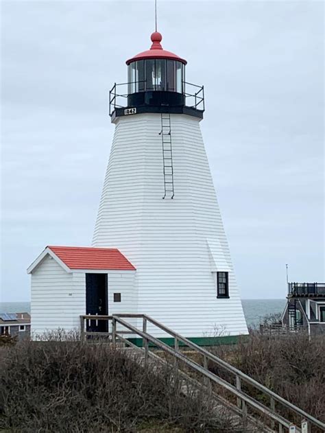 Want To Own A Lighthouse Here Are 10 The Us Is Giving Away Or
