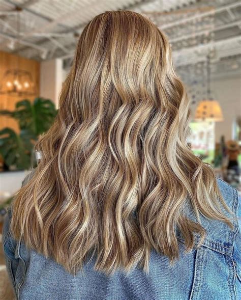 31 Best Champagne Blonde Hair Color Ideas For Every Skin Tone Blonde