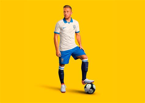 Browse kitbag for official brazil kits, shirts, and brazil football kits! Chelsea FC Home Kit 2019-20 - Nike News