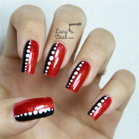 Two Easy And Chic Nail Designs For Every Day Chic Nails Chic Nail Art