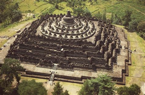 Borobudur The Worlds Largest Buddhist Temple Siam Rat Blog