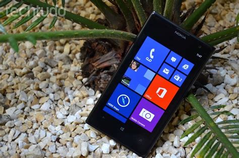 Tentando quebrar um nokia (tijolão)conseguimos? Do 'tijolão' 3310 ao Lumia: relembre celulares mais marcantes da Nokia | Celulares e Tablets ...