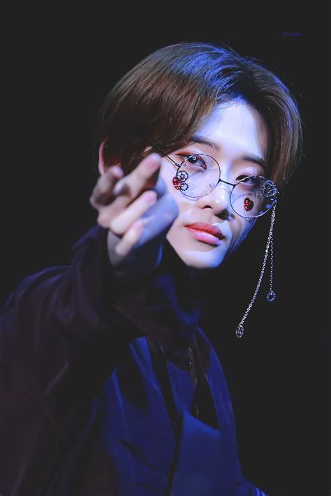 Onlyoneof behind photo #onlyoneof #nine #온리원오브 #나인. yoojung ONLYONEOF | 200222 em 2020