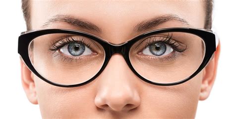 The Most Popular Eyeglass Frames For Women That Are Ever Trending