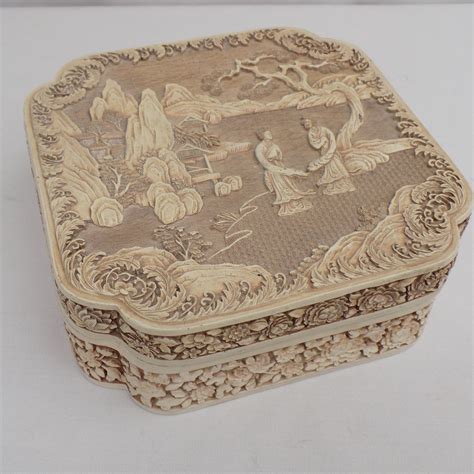 Vintage Arnart Imports Ivory Dynasty Ornate Carved Resin Asian