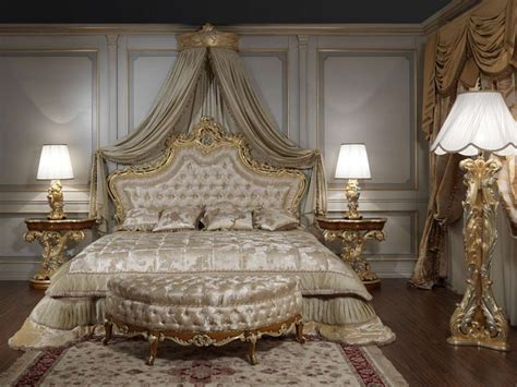 Classical Luxury Beds Sleeping In A King`s Bedroom