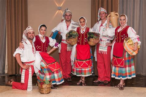Maltese Traditional Costumes | Traditional dresses, Traditional outfits, Folk clothing