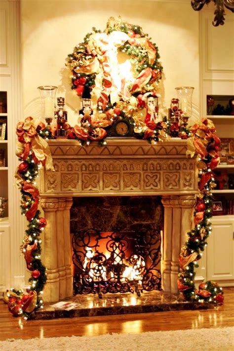 21 Amazing Christmas Fireplace Decor Ideas