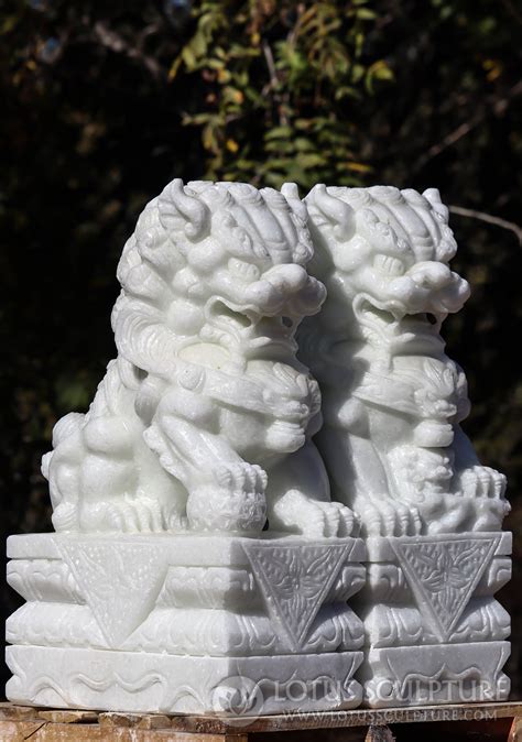 Pair Of White Marble Foo Dogs Shishi Guardian Lions Statues Hand