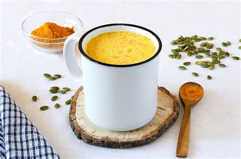 Incredible Benefits Of Turmeric Milk For Your Skin And Health The