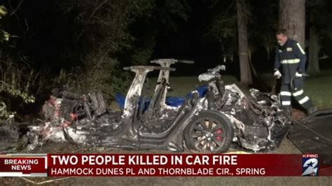 Tesla On Autopilot Crashes Into Tree And Catches Alight Two Dead The Courier Mail