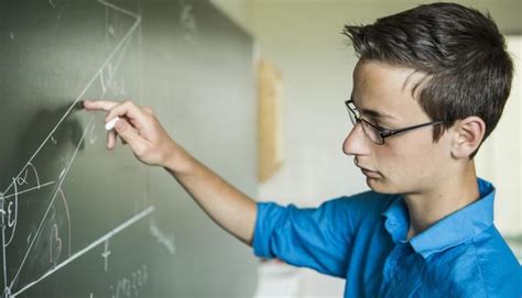 Il met cependant quant à lui beaucoup les insa en avant ! Lycée : quelles spécialités choisir pour entrer en école d ...