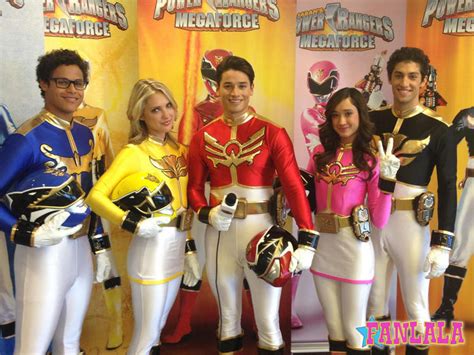 Learn more about the full cast of power rangers megaforce with news, photos, videos and more at tv guide. The Power Is On: Tournée Promos Pour Les Rangers Megaforce