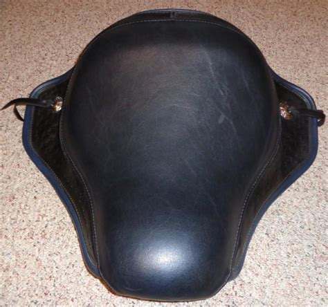 Outfitted for the long haul. Sell OEM Harley Davidson FLSTS Heritage Springer Seat 1997 ...