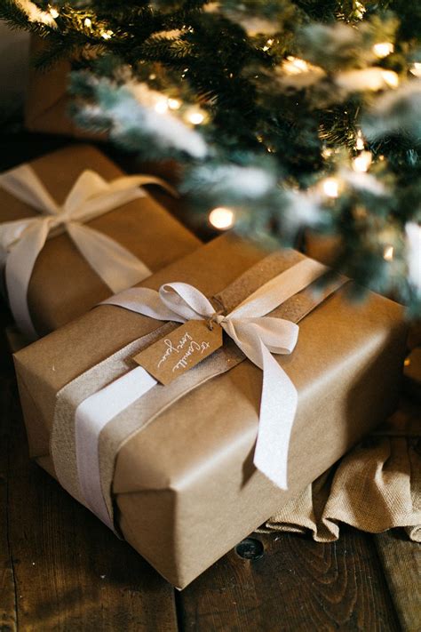 Rustic Christmas Wrapping Paper - Usefulcraft.com