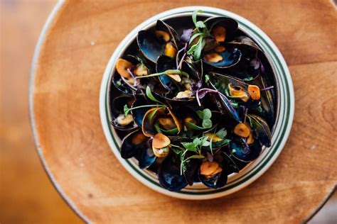 Where are the best moules frites in Montreal TASTET