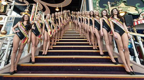 Miss Germany Teilnehmerinnen Posieren Im Bikini Vor Wahl In Rust