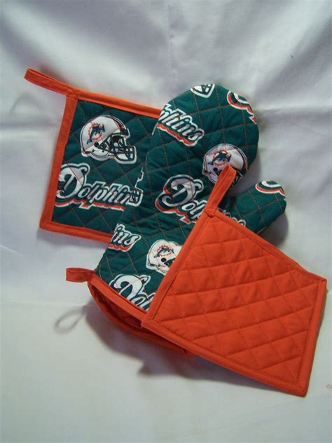 Served with baked potato, salad and texas toast. Tony needs this set for his BBQ grill | Nfl miami dolphins ...