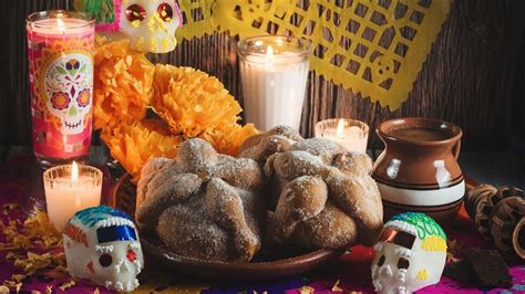 Que Se Le Pone A Un Altar De Muertos