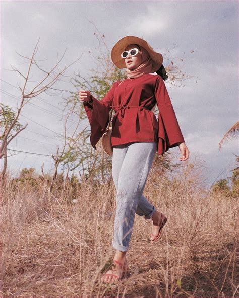 We did not find results for: Ala Selebgram Style Hijab Ootd Pantai Hijab | Jilbab Gallery