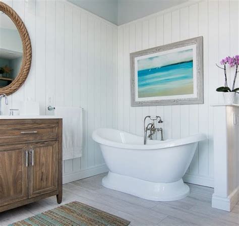 Unique master bathroom ideas to transform your dream into reality. Coastal Wall Art Decor Ideas for the Bathroom - Coastal ...