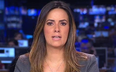 O sobrenome de paloma tem origem da itália, herança dos avós (tòcci). Paloma Tocci volta atrás e decide ficar na Band dois meses ...