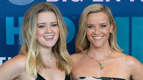 Ava Phillippe Looks More Like Mom Reese Witherspoon Than Well Reese Witherspoon Teen Vogue