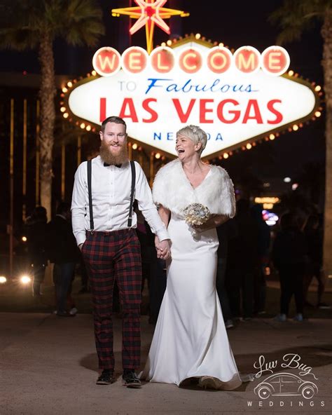 Las Vegas Elopement Specialists Las Vegas Luv Bug Weddings