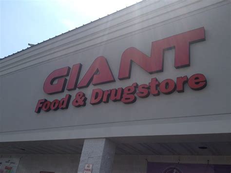 It offers bakery, seafood, and natural and organic food products. Giant Food Store - Grocery - Harrisburg, PA - Yelp