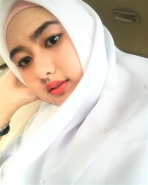 Suka Komentar Siti Meili Herlianty Sitimeili Di Instagram First Selfie Before