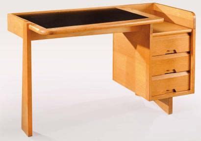 Informations générales sur les formations, le métier d'archiviste et les associations professionnelles. GUILLERME et CHAMBRON pour le Mobilier Votre Maison Bureau ...