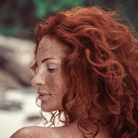 15 Freckled People Who Ll Hypnotize You With Their Unique Beauty Red Hair Freckles Women With