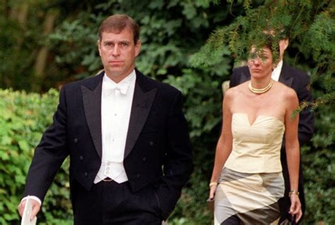 Ghislaine Maxwell Visited Prince Andrew At Buckingham Palace Metro News