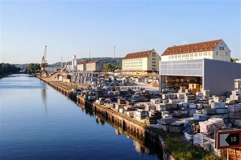 Keine naturkatastrophe und auch kein trauerfall ist hintergrund für diese ungewöhnliche aktivität der. Stadt Osnabrück: Hafen
