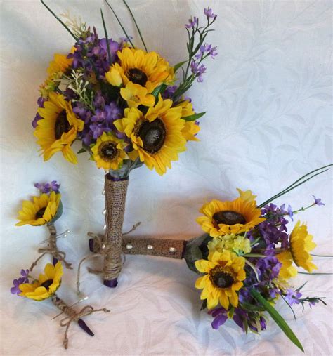 Types of wedding flower bouquets. Sunflower wedding Country wedding 4 piece Sunflower Bouquet