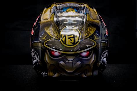Gotta have one to be like the stars. MotoGP, Pedrosa golden samurai at Motegi | GPone.com