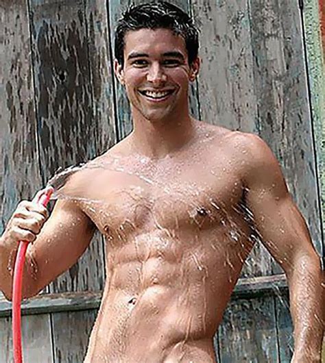 Pin On Get Wet Hot Guys Pouring Or Spraying Water On Themselves