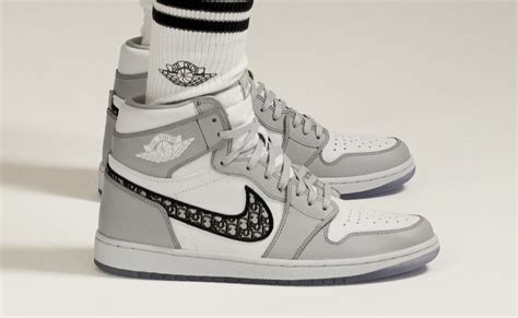 Every collaboration we do starts from a genuine connection and desire to expand the dimensions of each brand through creativity and design innovation, said martin lotti. Where to Buy Dior Air Jordan 1s | Complex