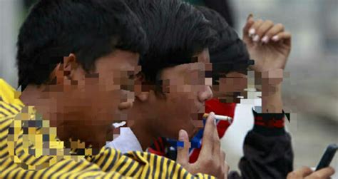 Ini Penyebab Tingginya Angka Perokok Remaja Di Indonesia