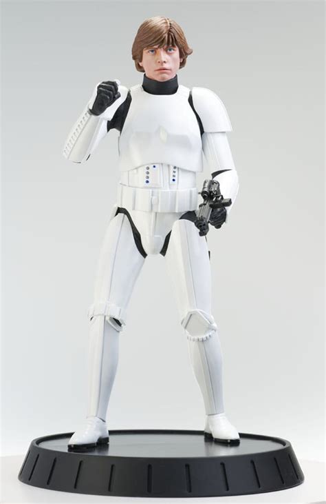 Gentle Giant Luke Skywalker Stormtrooper Disguise Previews Exclusive