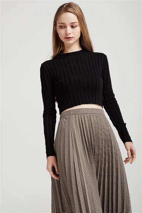 storets discover the latest fashion trends online at knit crop top knit crop