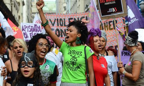 Mulheres Saem S Ruas Pelo Mundo Em Atos De Protesto E Resist Ncia Sociedade Cartacapital