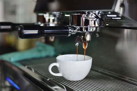 It grinds the beans quickly and efficiently and delivers them directly to their best coffee filter with no intervening chute. Best Espresso Machine under 500 with Grinder - The ...