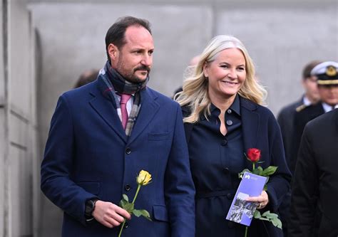 Kronprinz Haakon Der Norwegische Thronfolger Zu Besuch In Deutschland Gala De