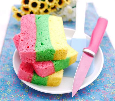 Bolu kukus pandan lembut 15. Langkah Mudah Membuat Kue Kukus Enak dan Istimewa