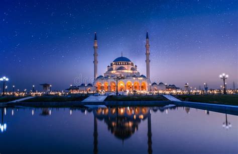 Amazing Night View Of Sharjah New Mosque Stock Photo Image Of Masjid