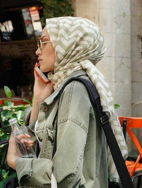 ayşegül🌹 adlı kullanıcının kıyafet seçenekleri panosundaki pin hijab chic tesettür Şal